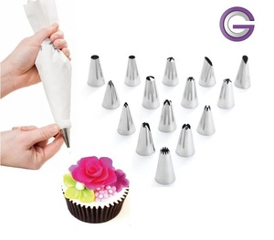 <span class=keywords><strong>Set</strong></span> <span class=keywords><strong>di</strong></span> 24 Punte Decorative in Acciaio Inox per Torte e <span class=keywords><strong>Pasticceria</strong></span> Disponibile - Product Image 2