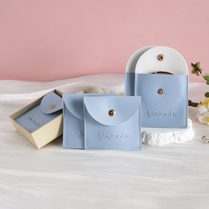 Pochettes en cuir PU bleu de haute qualité pour bijoux, avec gaufrage, pour bagues, colliers et boucles d'oreilles - Product Image 1