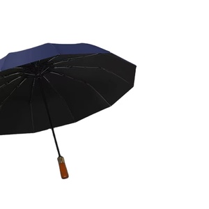 <span class=keywords><strong>Parapluie</strong></span> automatique 10 os avec manche en bois massif gravé en caoutchouc noir publicité d'impression de logo pluie et soleil à double usage pour hommes - Product Image 3