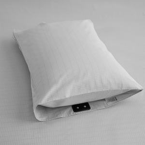Taie d'oreiller de mise à la terre en coton biologique de haute qualité, brodée et tricotée, lavable avec fibres d'argent pur, pour usage domestique, hospitalier et hôtelier - Product Image 1