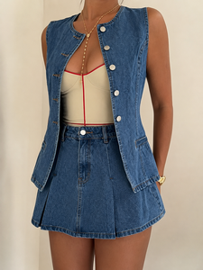 Ensemble 2 pièces en jean pour femme : Gilet et jupe plissée sans manches en denim bleu, col rond, style Y2K - Product Image 3