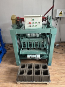 Giá Rẻ Giá 4-35B Của Nhãn Hiệu Bê Tông Rỗng Paver Tro Bay Gạch Rắn Cinder Khối Nhà Sản Xuất Máy Khuôn Giá Philippines - Product Image 4