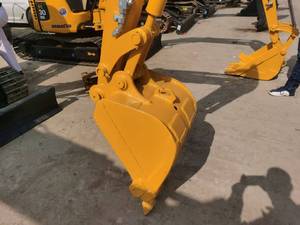 Excavatrices Komatsu PC35MR d'occasion de qualité supérieure, mini-excavatrice sur chenilles 3T |   Machine à chenilles en caoutchouc fabriquée au Japon pour les espaces restreints - Product Image 6