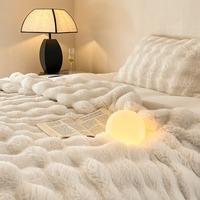 Couverture brossée ultra-douce toutes saisons en polyester 100% DL Luxury, super douce, effet velours poils de lapin, respectueuse de la peau, antistatique