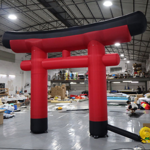 Arche publicitaire gonflable Torii rouge japonaise personnalisée pour événements en plein air - Product Image 1