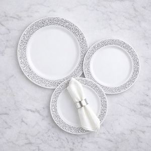 Platos de plástico redondos blancos con aspecto de papel de aluminio plateado para bodas y cenas - Product Image 4