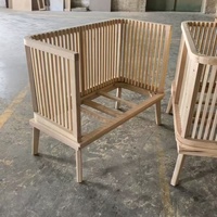 Vente en gros de chaises OEM et table basse pour le jardin, meubles de salle à manger, chaise de café, canapé en cuir, siège de stand