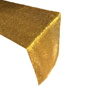 <span class=keywords><strong>Chemin</strong></span> <span class=keywords><strong>de</strong></span> <span class=keywords><strong>table</strong></span> en sequins dorés - Product Image 1