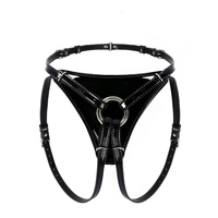 Jouets sexuels, accessoires SM, pantalon de bondage en cuir brillant avec harnais pour godemiché, sous-vêtements de bondage pour lesbiennes, pantalon de fixation pour godemiché pour le plaisir et le bondage