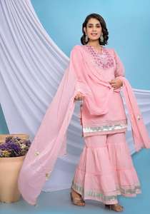 ชุดสูท Sharara ปักลายสีชมพูหรูหราพร้อมตาข่ายดูฮัตตาที่นุ่มเหมาะสำหรับเทศกาลและนอกสถานที่ที่มีสไตล์ - Product Image 2