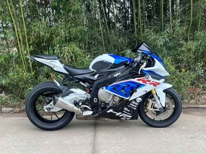Moto à essence d'occasion BMiW S1000RR - 4 cylindres, injection de carburant, refroidissement par air, capacité de 1000 cm3 - Product Image 2