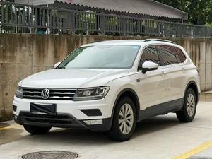 Voiture d'occasion <span class=keywords><strong>pas</strong></span> chère Volkswagen <span class=keywords><strong>Tiguan</strong></span> L modèle 2017 330TSI automatique à deux roues motrices version élégante expédiée immédiatement - Product Image 3
