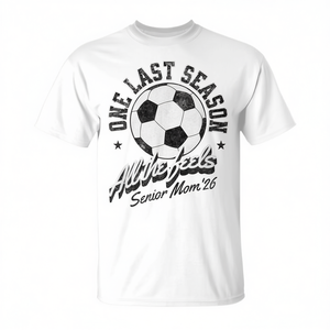 Camiseta Desgastada para Mamá de Jugadora de Fútbol 2026: Una Última Temporada, Todas las Emociones - Product Image 2