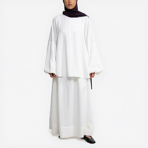 <span class=keywords><strong>Nouvelle</strong></span> <span class=keywords><strong>collection</strong></span> de vêtements islamiques pour femmes, logo personnalisé, faible MOQ, ensemble jupe et chemisier à manches longues pour femmes musulmanes avec broderie - Product Image 1