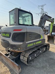 Vente en gros - Promotion : Mini-excavatrice sur chenilles d'occasion Zoomlion ZE60E-10 6 tonnes, moteur Yanmar, hydraulique KYB, forte puissance de creusement, meilleur prix - Product Image 4