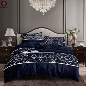 Juego de Ropa de Cama de 3 Piezas, Incluye una Sábana y Dos Fundas de Almohada, Agradable al Tacto, 100% Poliéster - Product Image 1