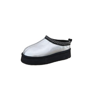 <span class=keywords><strong>Pantofole</strong></span> da Donna di Design in Pelle Scamosciata con Fodera in <span class=keywords><strong>Pelliccia</strong></span> e Lana, Mini Stivali Comodi per Interni/Esterni - Product Image 4