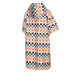 Poncho de Microfibra con Capucha para Cambiarse de Ropa Después del Surf, Ecológico, Antimicrobiano, Súper Absorbente, de Secado Rápido, Suave y Cálido, para el Hogar y la <span class=keywords><strong>Playa</strong></span> - Product Image 3