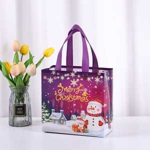 Sacs cadeaux de Noël personnalisables, sacs fourre-tout non tissés laminés transfrontaliers, logo estampé à chaud, vente en gros pour cadeaux et artisanat - Product Image 6