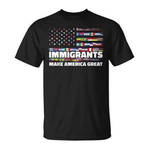 Camiseta con la bandera de Estados Unidos de Immigrants Make America Great, color negro, talla mediana - Product Image 1