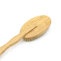 Brosse corporelle 2-en-1 à long manche pour exfoliation, gommage naturel pour le bain, élimination des odeurs/déshumidification, brosse de bain en bambou