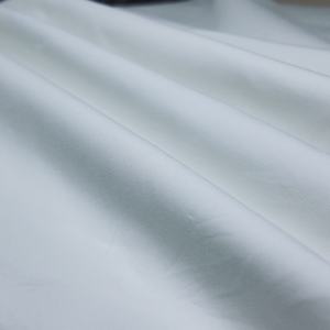 Tessuto in <span class=keywords><strong>Mussola</strong></span> 100% Cotone Pettinato 140g, Ecologico Oeko, Traspirante, Antistatico, Leggero, Tinto in Tinta Unita per Camicie Ospedaliere - Product Image 2