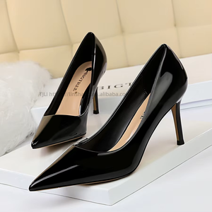 Escarpins élégants en cuir verni à bout pointu, talons aiguilles sexy amincissants pour le travail, chaussures de bureau pour femme - Product Image 1