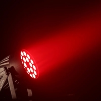 AOPU Alliage d'aluminium Akku Led Par 18*18W RGBW 6IN1 Par Can Stage Light Flight Case For Led Par Light
