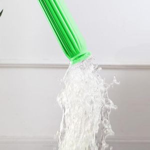 Mopa de microfibra para el hogar con mango de acero extensible y sistema de escurrido de cuatro lados, de secado rápido y para limpieza en húmedo. - Product Image 3