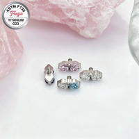 Bunter Zirkon-Ohrstecker mit flacher Rückseite für Helix und Knorpel, ASTM F136 Titan, niedlicher Erdnuss-Labret, feiner Körperschmuck