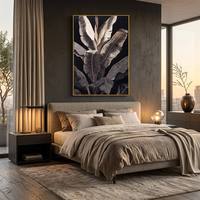 Art mural botanique moderne de luxe noir et or, peinture en porcelaine cristalline à motif de feuilles de bananier tropicales avec cadre en aluminium pour salon