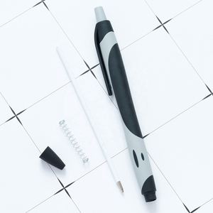 Juego de Bolígrafos Personalizados con Logotipo, Negros, con Diseño Deportivo, Cubierta de Goma Suave al Tacto, Bolígrafos de Escritura de 1.0 mm, Regalos Promocionales de Plástico - Product Image 4