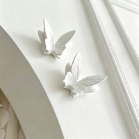 Ensemble de décorations murales en résine blanche en forme de papillon, sculpture 3D, décoration pour salon, chambre à coucher, mariage, fête