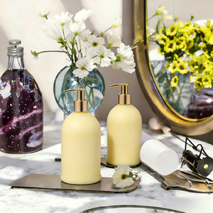 Luxe op maat gemaakte logo 500ml PET zwarte plastic shampoo verpakkingen met platte pomp voor shampoo, essentiële olie, gezichtscrème en vlekkenverwijderaar - Product Image 5