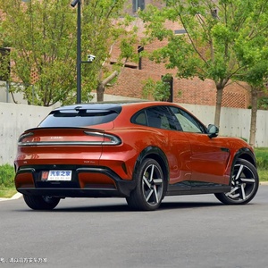 Xiaopeng P7 P7i New Energy sedán mediano y grande 700 km vehículo eléctrico de resistencia ultralarga 220kW adulto de alta velocidad - Product Image 6
