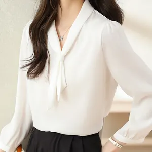 थोक 2024 महिला सैटिन बनाम गर्दन लंबी आस्तीन सफेद कोरियन कार्यालय ब्लाउज शर्ट और आकार के महिलाओं के ब्लाउज
