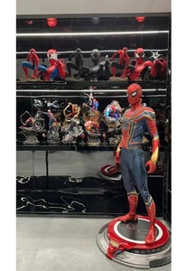 Statue d'extérieur Spiderman grandeur nature en fibre de verre, sculpture de super-héros Marvel, vente chaude OEM - Product Image 6