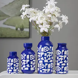 Florero de cerámica de diseño moderno chino, jarrón de porcelana azul y blanca de cerámica antigua al por mayor para el hogar, decoración de boda