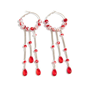Boucles d'oreilles pendantes longues en cristal rouge gothique en forme de goutte d'eau avec pampilles, non percées, pour femme, style statement, pour Halloween, à clipser - Product Image 2