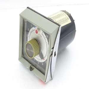 CONTROLES HP518A6 TEMPORIZADOR Nuevo Original Ready Stock Automatización industrial PAC Controlador de programación PLC dedicado - Product Image 1