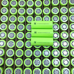 Çin toptan fiyat 26650 lityum şarj edilebilir lityum İyon pil Lifepo4 <span class=keywords><strong>3</strong></span>.7v silindirik 5000mah 26650 pil - Product Image 5