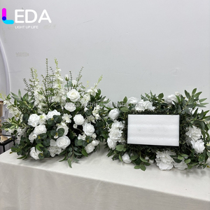 Fábrica de Flores Artificiales LEDA, Camino de Boda Personalizado de 3 Pies x 65 Pies, Blanco Brillante con Espejo - Product Image 5