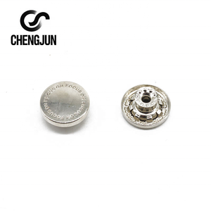 Designer de luxe boutons pression crête Logo cuivre strass pour haute couture marque Blazers mariage pour sacs vêtements fantaisie - Product Image 3