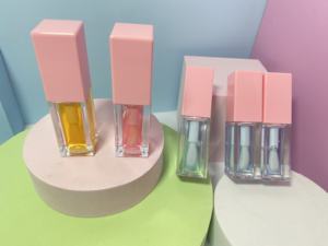 น้ำมันแต่งกลิ่นลิปกลอสขายส่ง รับทำโลโก้ ลิปออยล์วีแกนบำรุงริมฝีปากและเพิ่มสี - Product Image 4