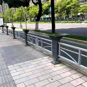 Barrière de sécurité pour piétons Tianying Q235, longueur personnalisable, grillage pour routes et ponts - Product Image 3