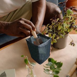 Grs thoáng khí và cấy ghép <span class=keywords><strong>PP</strong></span> không dệt bảo vệ túi màu đen cho trái cây vườn ươm trên bán 100 cái/túi - Product Image 5