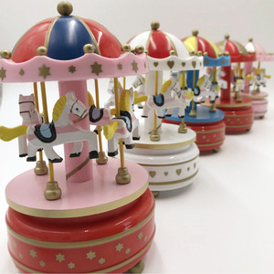 Carillon Girevole Romantico Ecologico all'Ingrosso, a Manovella, Musica Anni '60, Giocattoli Moderni per Bambini, Regali di Natale <span class=keywords><strong>in</strong></span> <span class=keywords><strong>Legno</strong></span> - Product Image 2