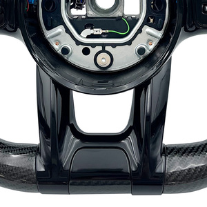 Volante Deportivo Personalizado en Fibra de Carbono Negra para Mercedes Benz Clase A, C, E, AMG W166, W176, W204, W205, W213, W463, GLC <span class=keywords><strong>300</strong></span> - Product Image 5