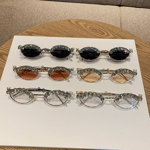 Oval Rhinestone <b>Sunglasses</b> For Women UV400 Protection Plastic And Metal Frame Class 2 Sunshades Black Color - Product Image 4