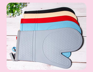 Guantes de Cocina de Silicona Impermeables con Logotipo Personalizado, Antideslizantes para Cocinar y Hornear - Product Image 4